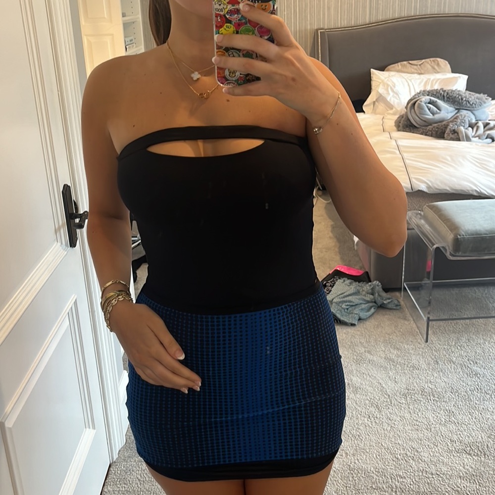 Black strapless body suit